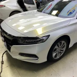 Gloss Metallic Chameleon Gold White Car Vinyl Wrap Audi PET review Meg 01