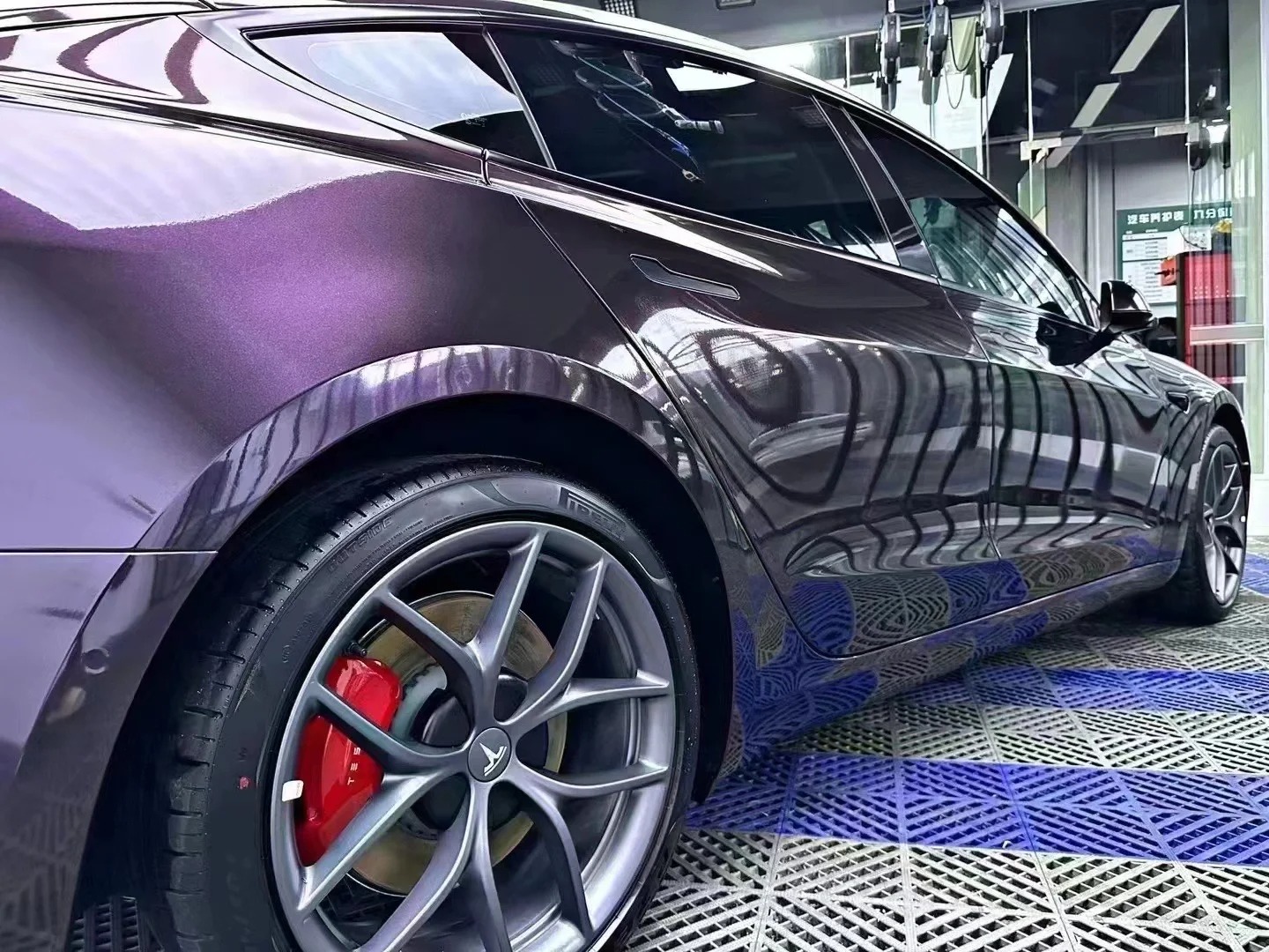 Gloss Metallic Gentian Purple Car Vinyl Wrap  PET review Tina 00