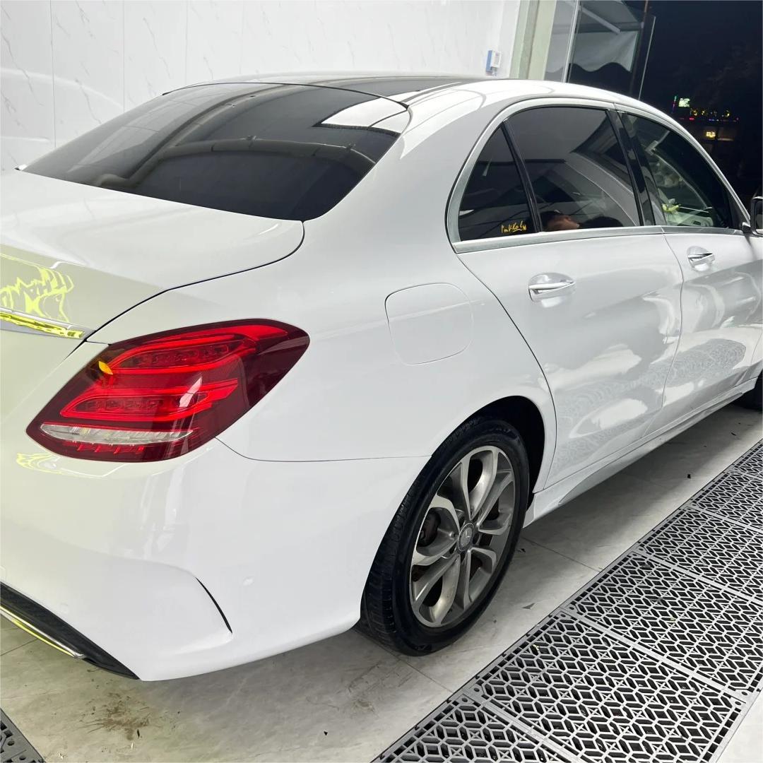 Gloss Crystal White Car Vinyl Wrap  review Kerra 01