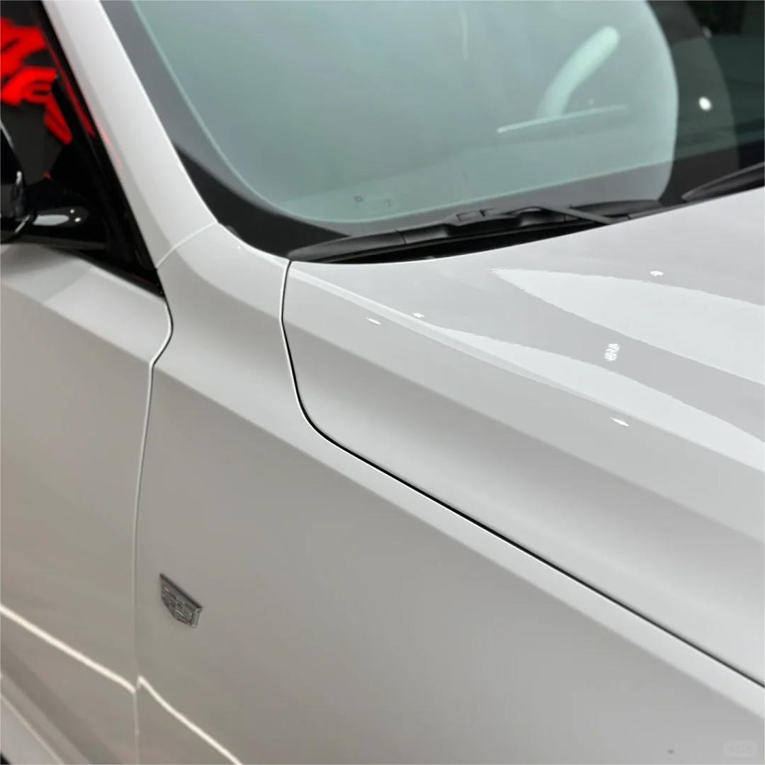 Gloss Crystal White Car Vinyl Wrap  review Cameron 02