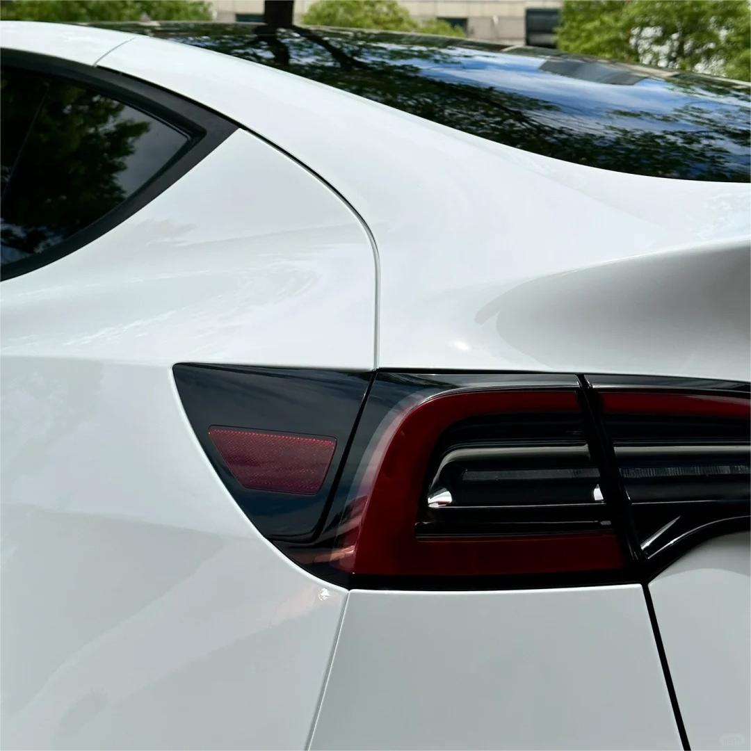 Gloss Crystal White Car Vinyl Wrap  review Daniella 01