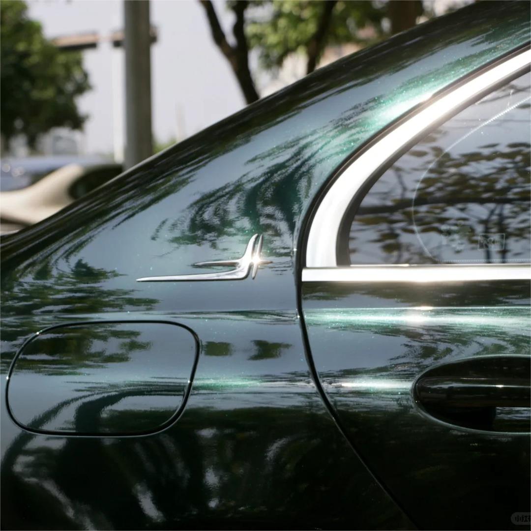 Gloss Metallic Diamond Benz Emerald Green Car Vinyl Wrap PET review Bassirou 01