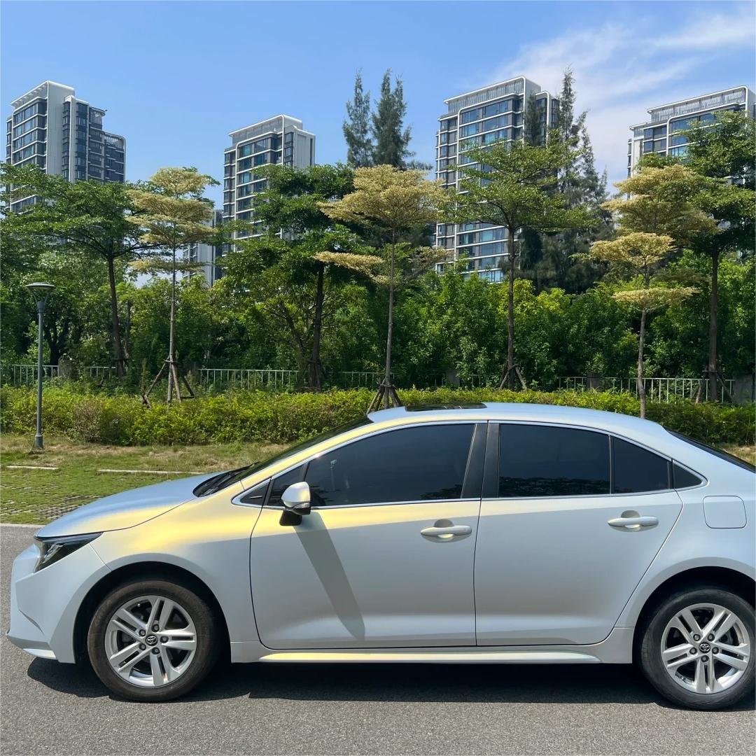 Gloss Metallic Gold Grey Car Vinyl Wrap  review Recommend 01