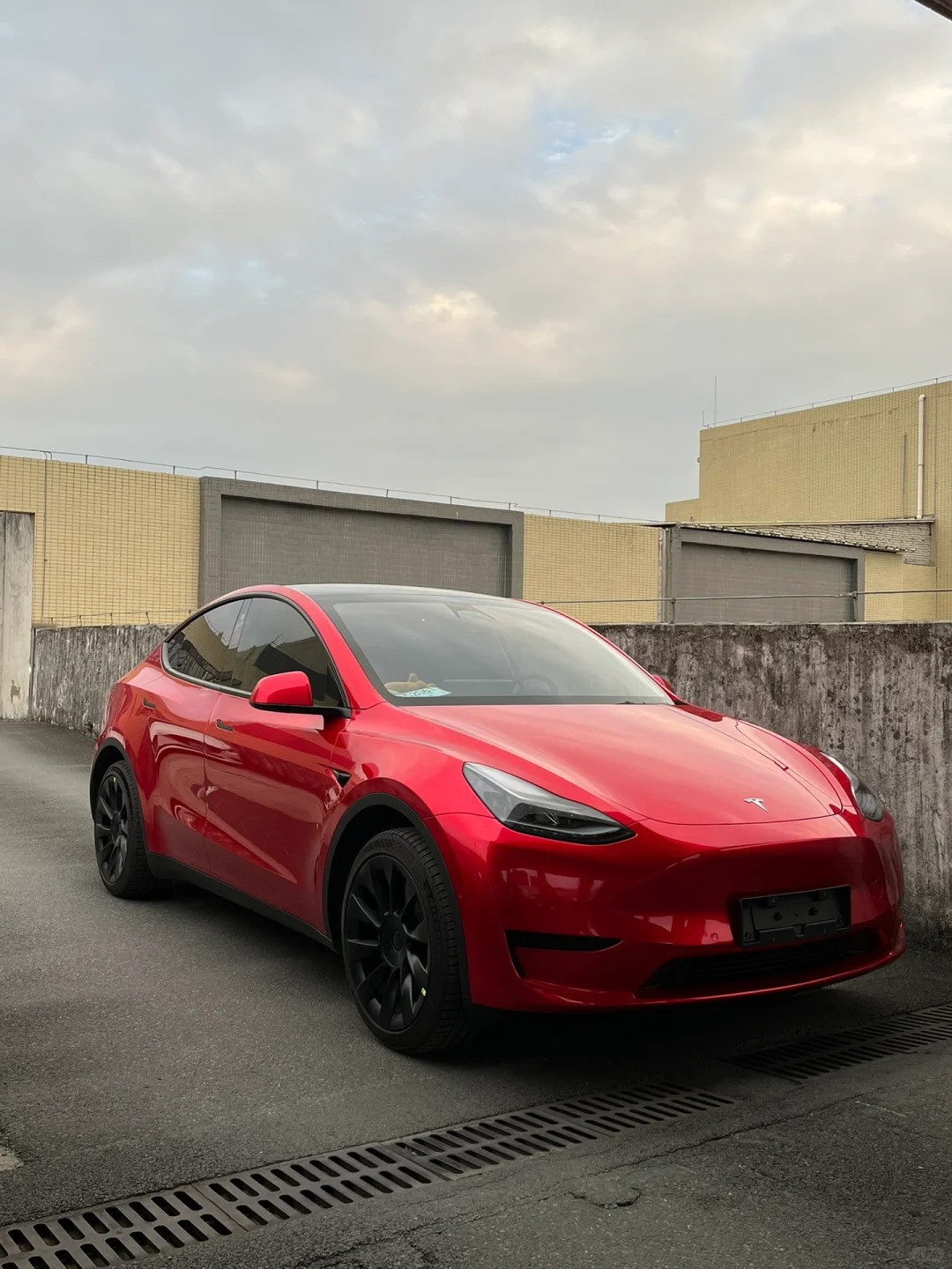 Ultra Glossy Metallic Vampire Red Car Vinyl Wrap BMW PET   review Jordan L 02