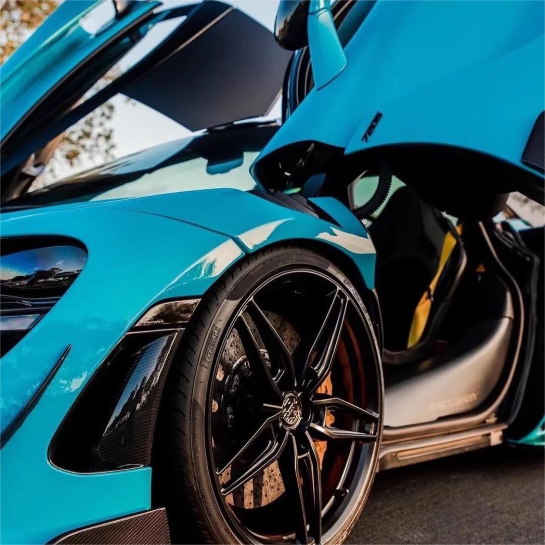 Gloss Miami Blue Car Vinyl Wrap Porsche PET review Miami 02