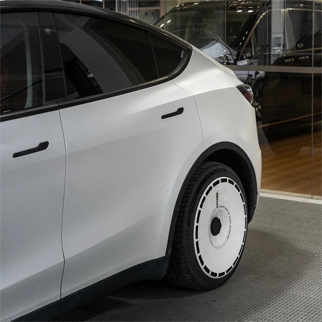 Satin Ceramic White Car Vinyl Wrap review Dany 04