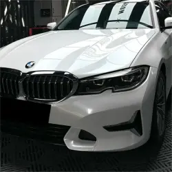Glossy Shell White Car Vinyl Wrap Audi Tesla review Sample 01