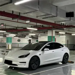 Glossy Shell White Car Vinyl Wrap Audi Tesla review Simple 03