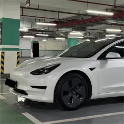 Glossy Shell White Car Vinyl Wrap Audi Tesla review Simple 04