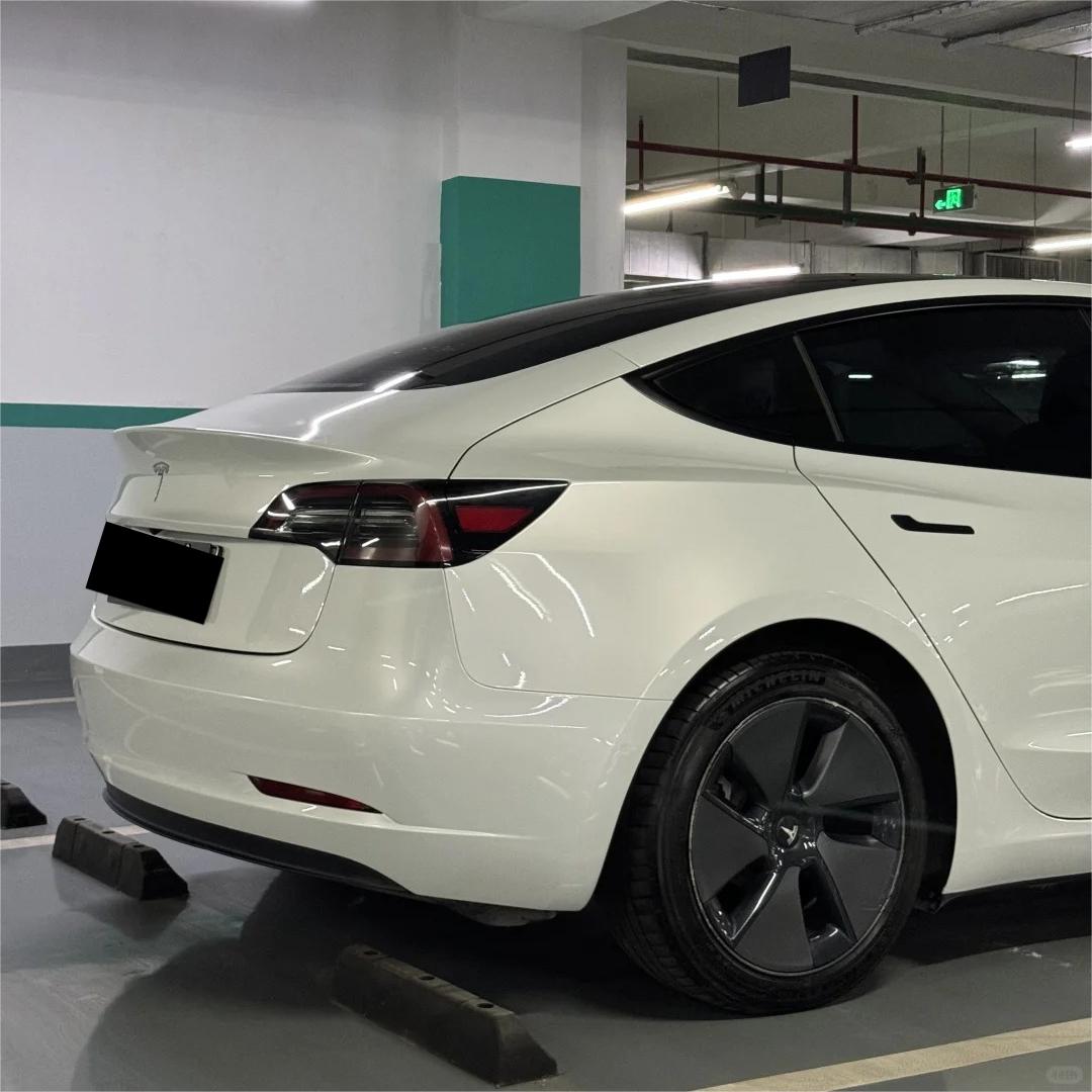 Glossy Shell White Car Vinyl Wrap Audi Tesla PET review Simple 05