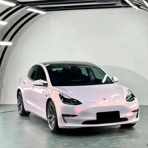 Gloss Metallic Chameleon Diamond Pollen Pink White Car Vinyl Wrap review 