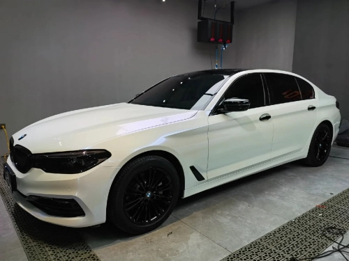 Gloss Metallic Chameleon Diamond Blue White Car Vinyl Wrap PET review 