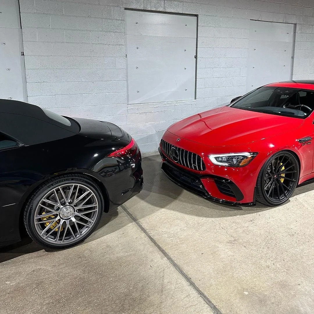 Gloss Ferrari Red Car Vinyl Wrap PET review Stick 02