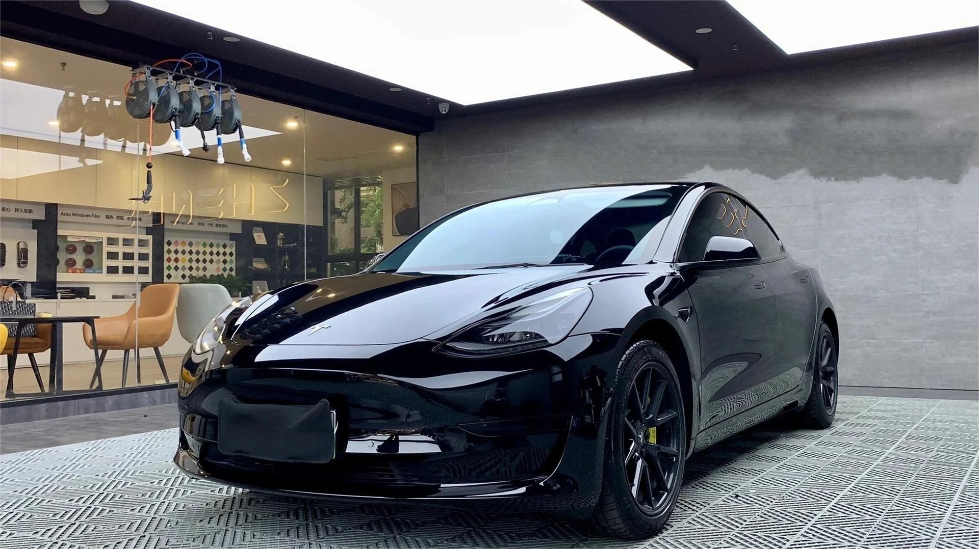 PET Super Glossy Piano Black Car Vinyl Wrap  review Angelo 02