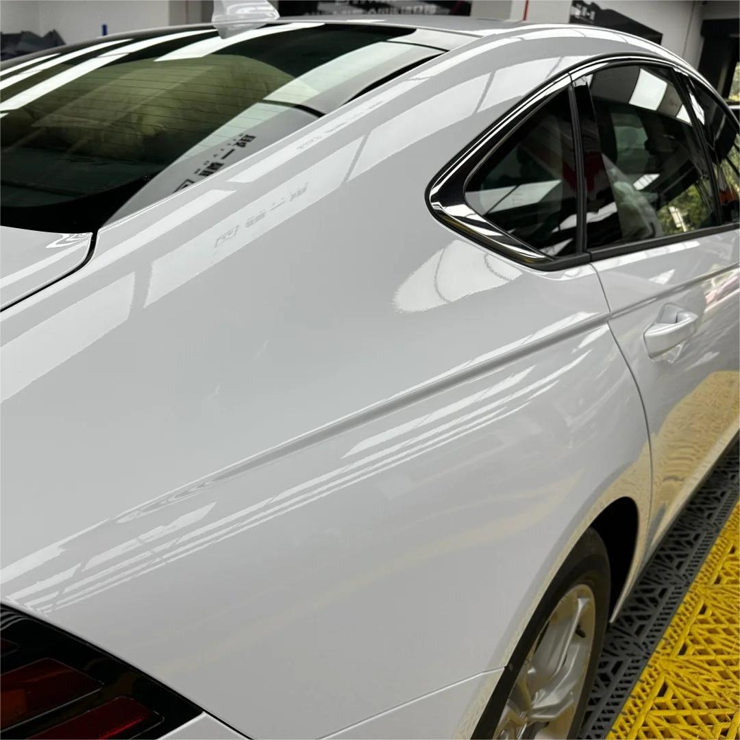 Gloss Crystal White Car Vinyl Wrap  review Crystal 05