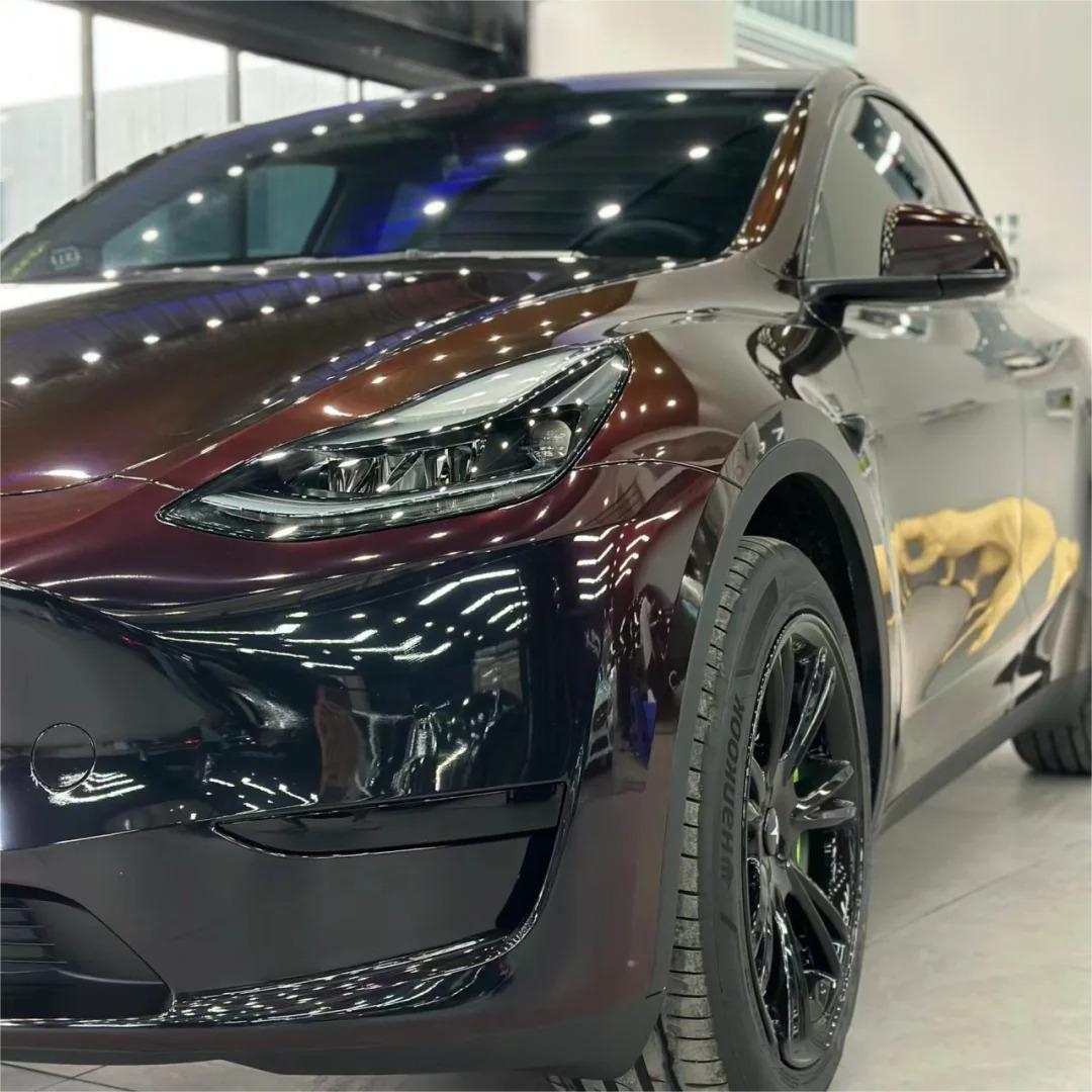 Gloss Diamond Chameleon Black Red Vinyl Wrap review Forth 02