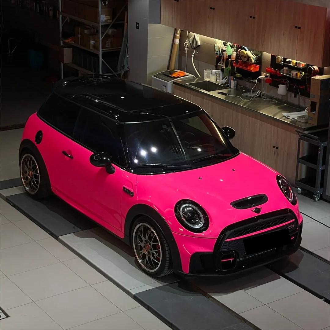 Gloss Fluorescent Pink Car Vinyl Wrap review Seam 00