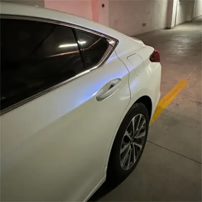 Gloss Metallic Chameleon Blue White Car Vinyl Wrap review Allure 01