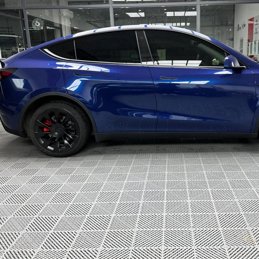 Gloss Metallic Dark Blue Car Vinyl Wrap PET | Audi Navarre Blue review Vehicle 01