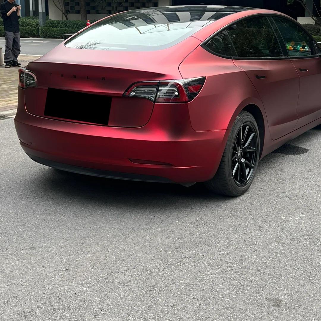 Satin Chrome Metallic Romanee Red Car Vinyl Wrap  review Scratch 01