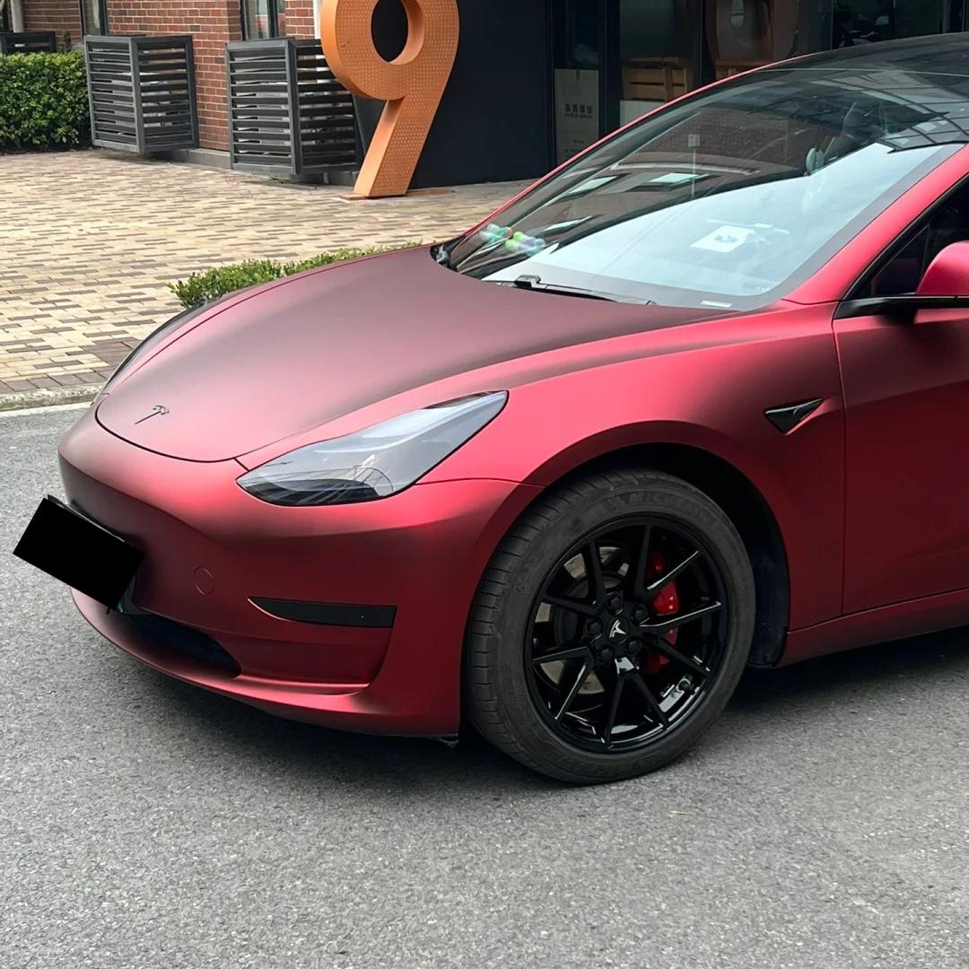 Satin Chrome Metallic Romanee Red Car Vinyl Wrap  review Scratch 04