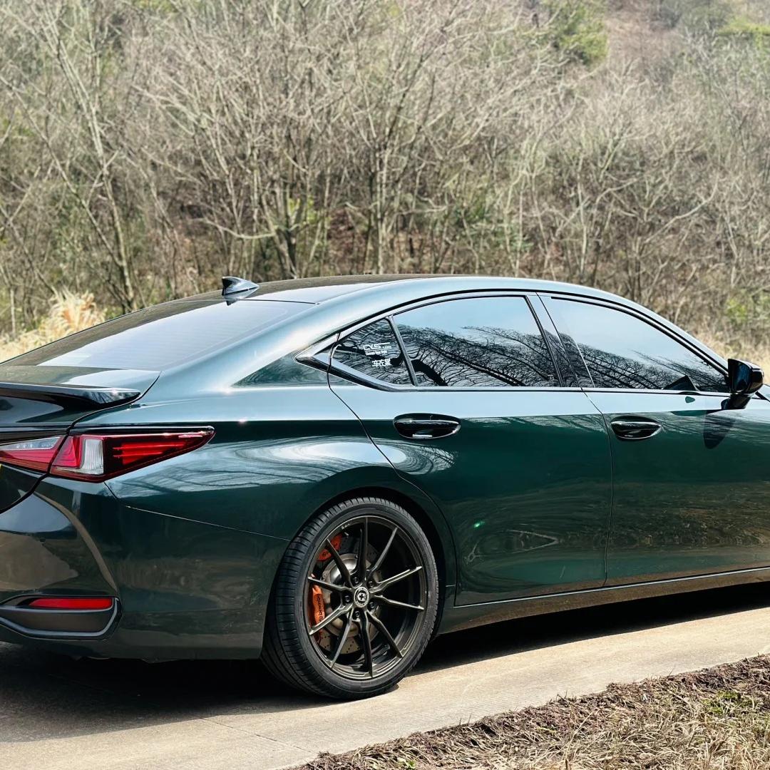 Gloss Brewster Green Car Vinyl Wrap PET review Apply 03