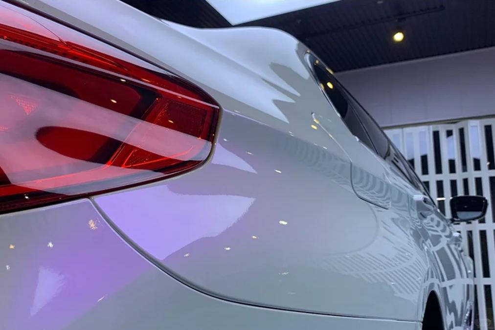 Gloss Chameleon Purple White Car Vinyl Wrap PET review Close 02