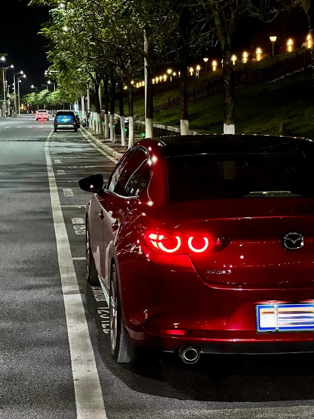 Gloss Metallic Vampire Red Car Vinyl Wrap Paper Backing  review Aluko 03