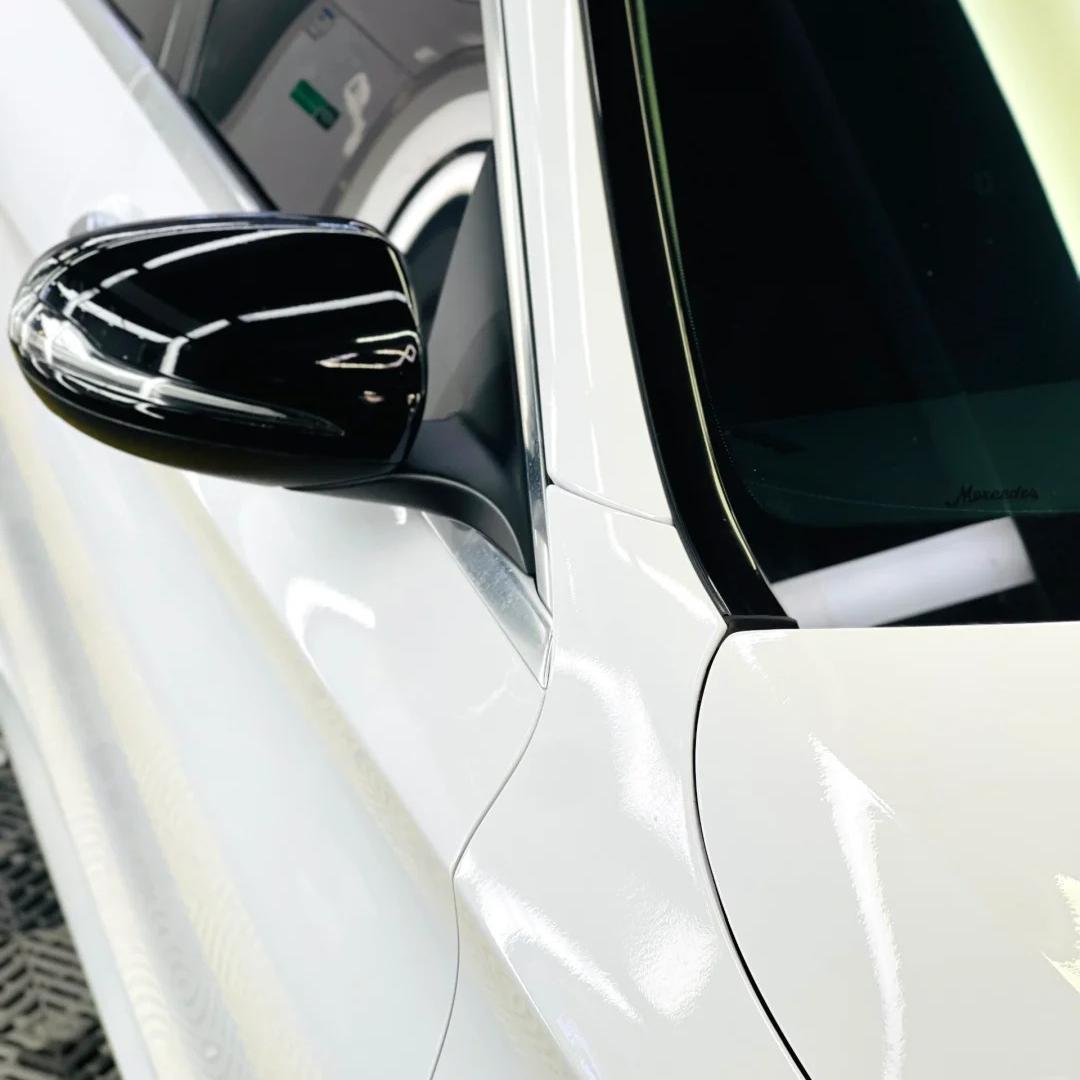 Gloss Crystal White Car Vinyl Wrap  review Material 01