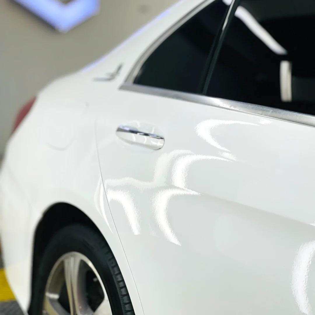 Gloss Crystal White Car Vinyl Wrap  review Material 02