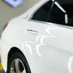 Gloss Crystal White Car Vinyl Wrap  review Material 03