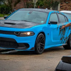 Gloss Miami Blue Car Vinyl Wrap Porsche PET review Gloss 02