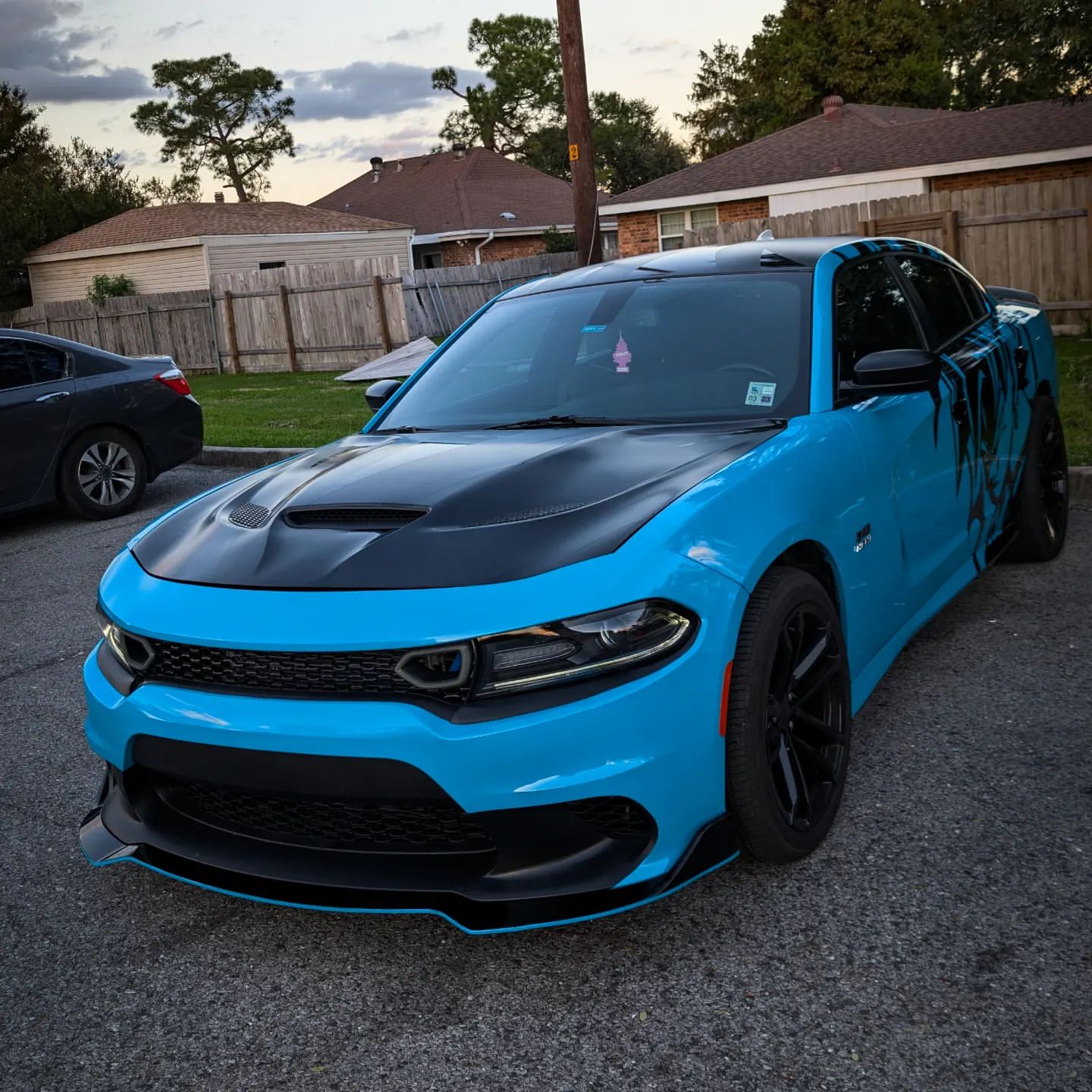 Gloss Miami Blue Car Vinyl Wrap Porsche PET review Gloss 05