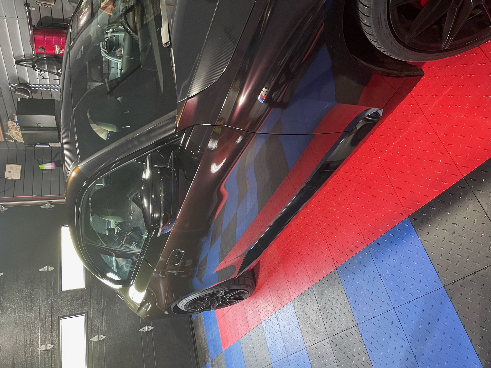 Gloss Diamond Chameleon Black Red Vinyl Wrap review Québec 01