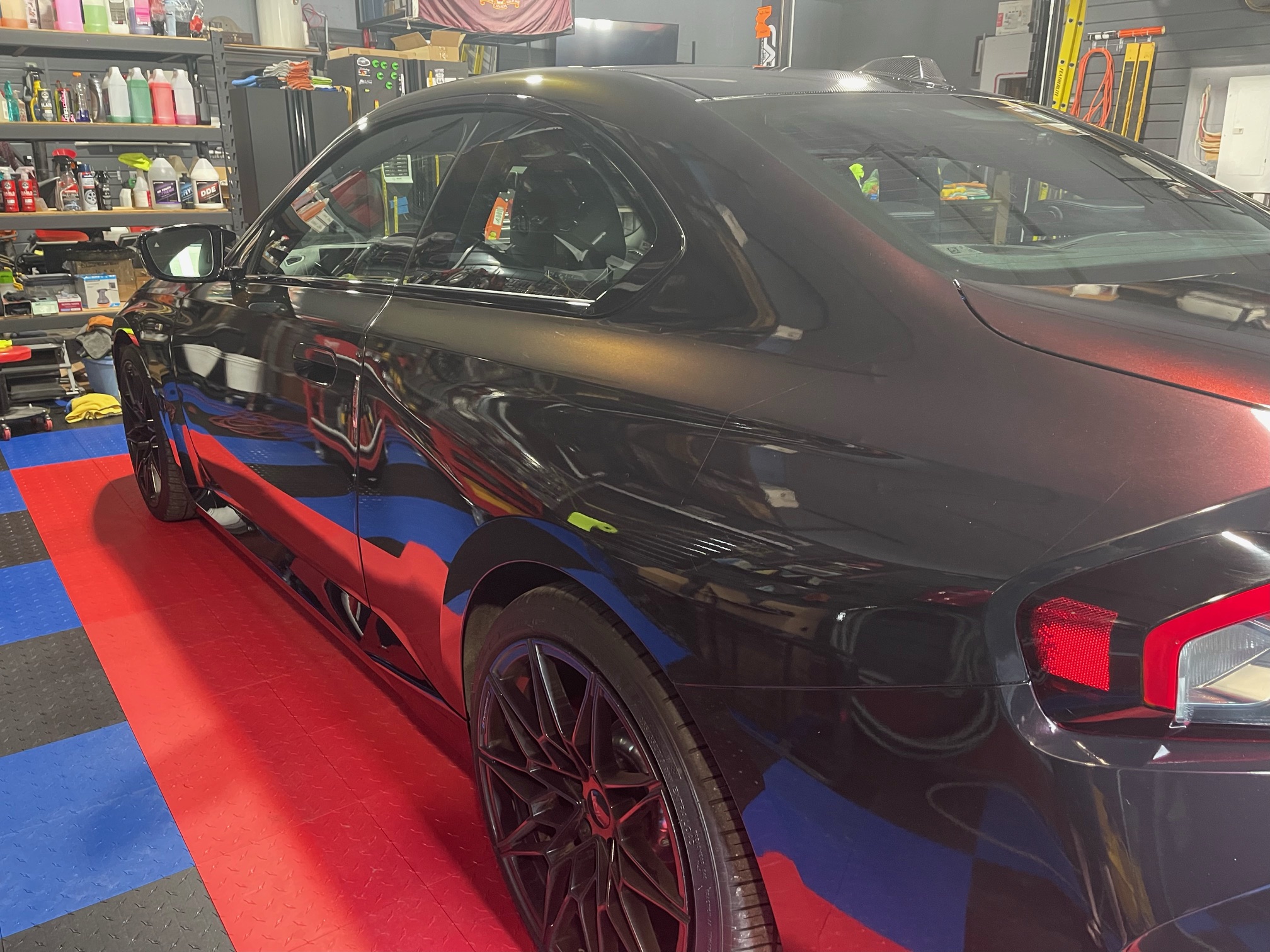 Gloss Diamond Chameleon Black Red Vinyl Wrap review Québec 02