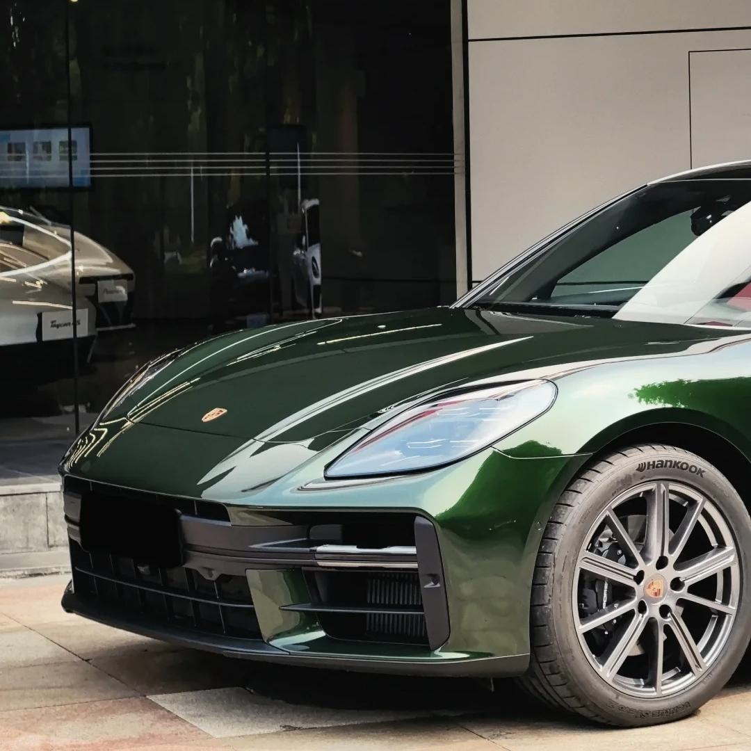 Gloss Metallic Oak Green Car Vinyl Wrap Porsche PET review Corners 01