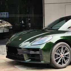 Gloss Metallic Oak Green Car Vinyl Wrap Porsche PET review Corners 02