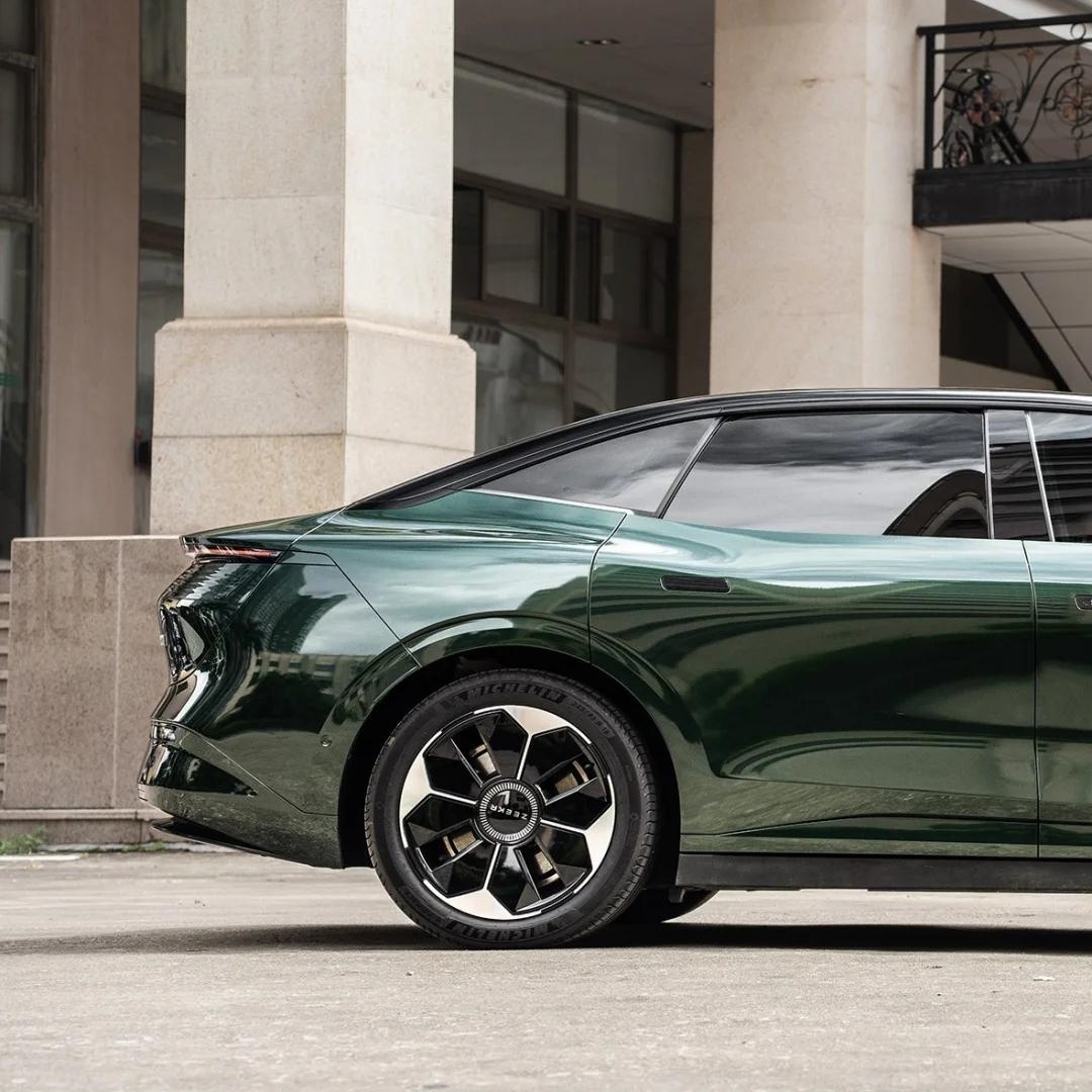 Gloss Metallic Oak Green Car Vinyl Wrap Porsche PET review Others 02