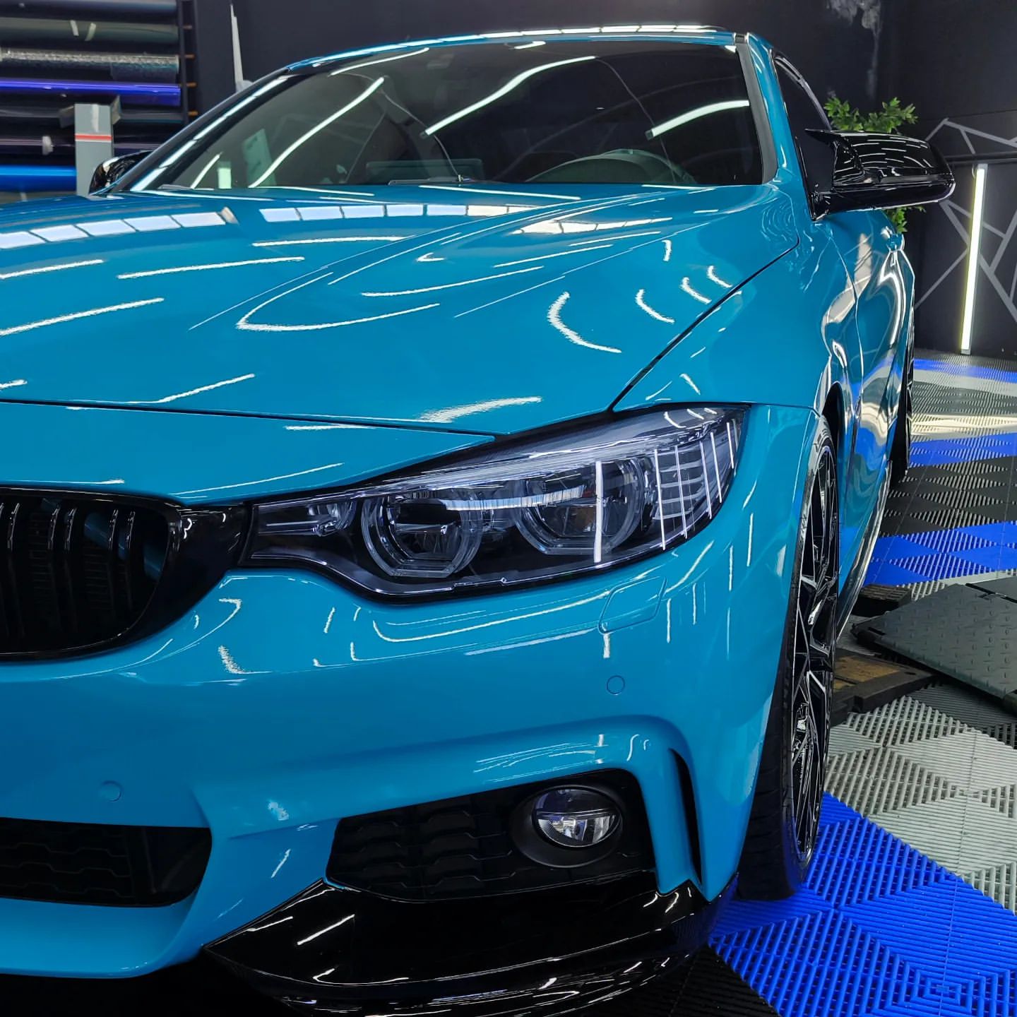 Gloss Miami Blue Car Vinyl Wrap Porsche PET review NCW 00