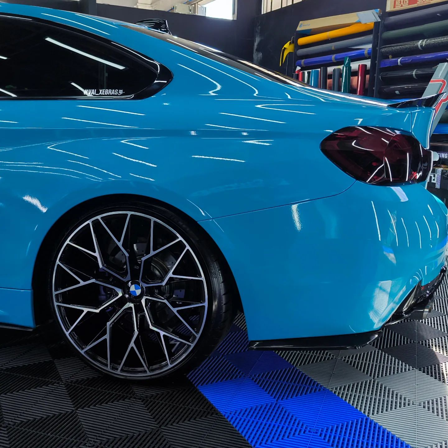 Gloss Miami Blue Car Vinyl Wrap Porsche PET review NCW 05