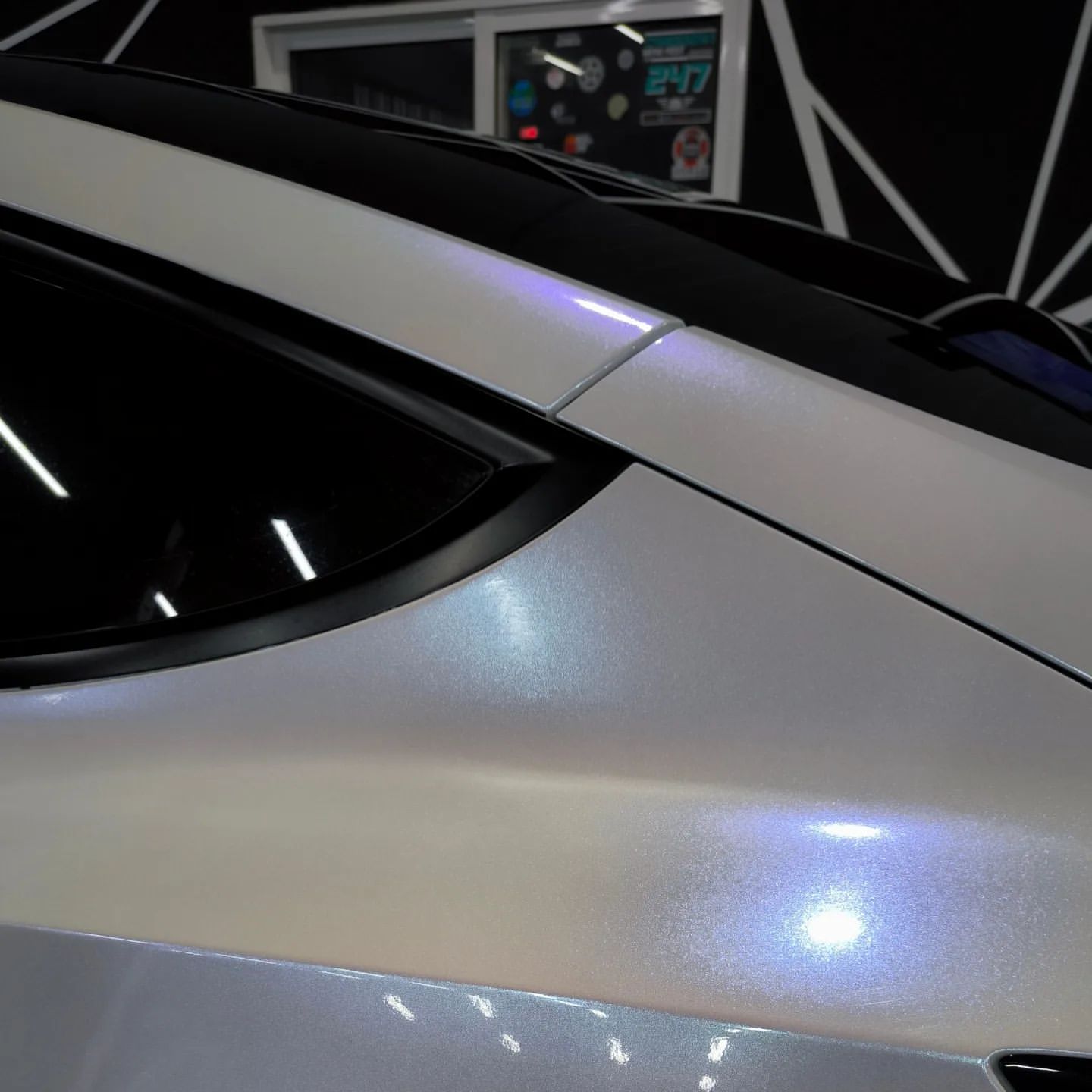 Gloss Metallic Chameleon Diamond Blue White Car Vinyl Wrap PET review ncw 03