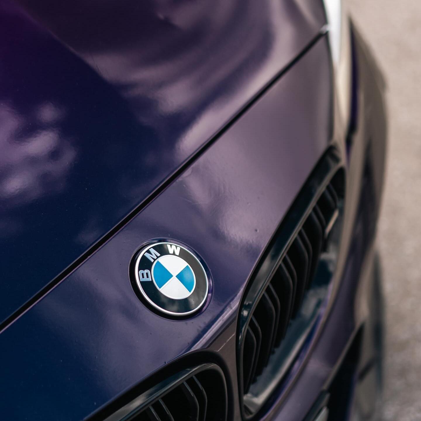 Gloss Metallic Midnight Purple Car Vinyl Wrap BMW PET review Mis 01
