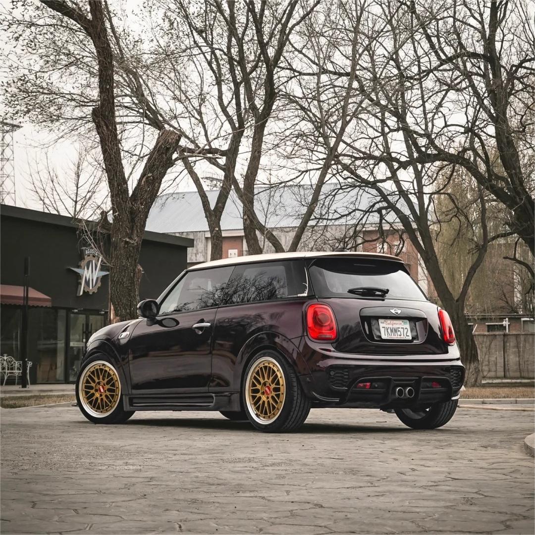 Gloss Metallic Tourmalie Red Car Vinyl Wrap PET review Tourmalie 02