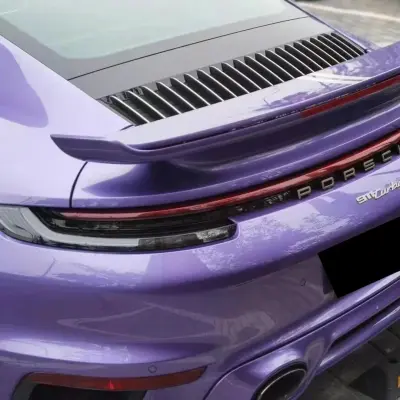 Gloss Metallic Viola Purple Car Vinyl Wrap review Stand 01