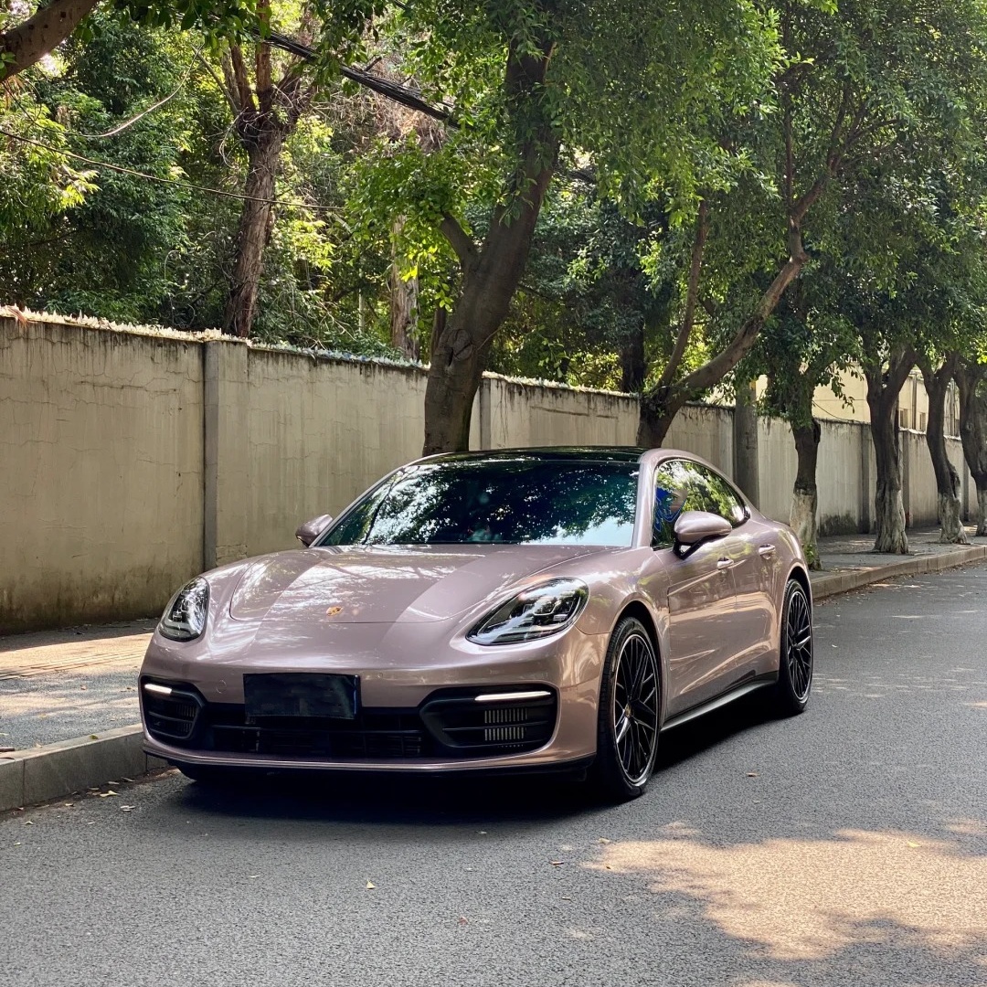 Gloss Metallic Frozen Berry Pink Car Vinyl Wrap review Feature 02