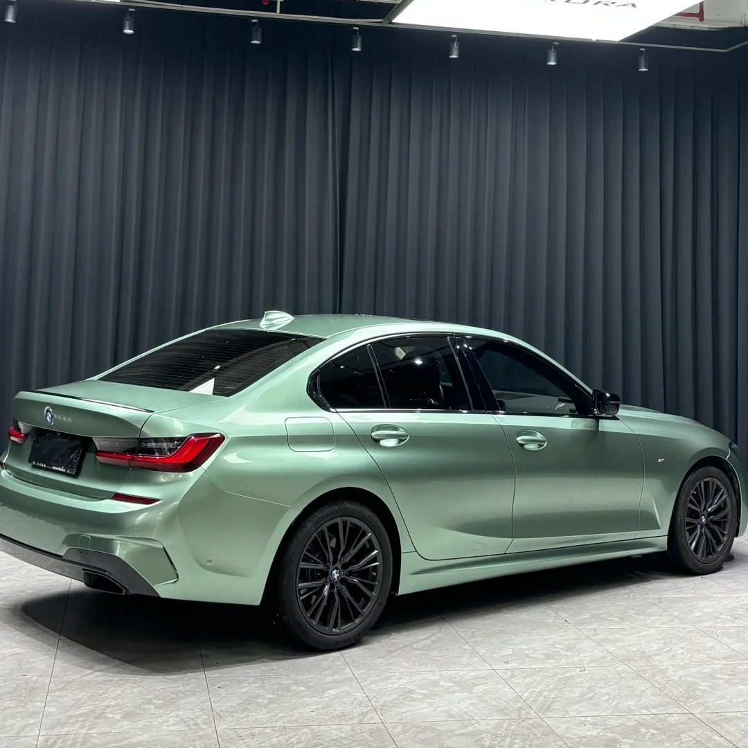 Gloss Metallic Francesca Green Car Vinyl Wrap Ferrari PET review Surface 04