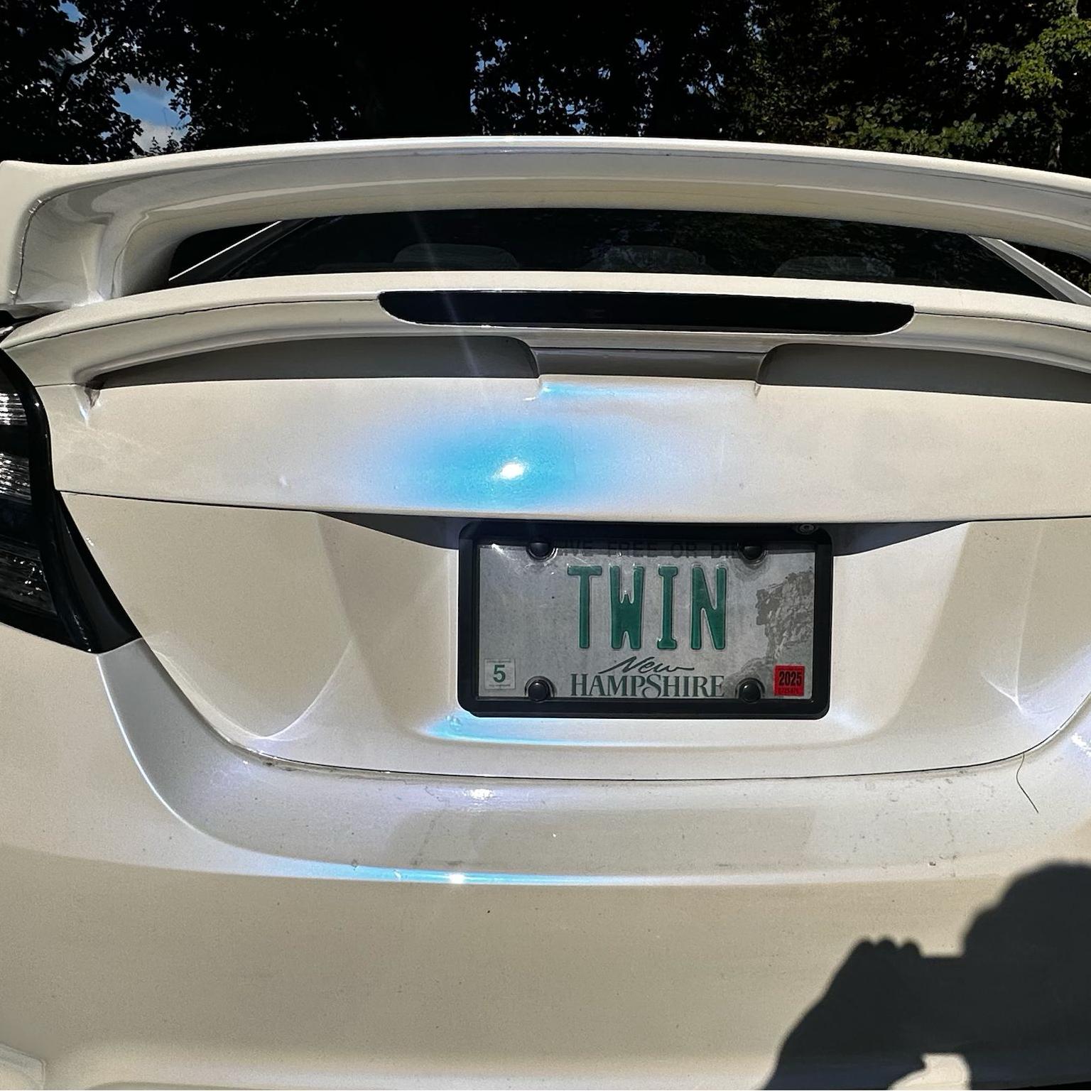 Gloss Metallic Chameleon Blue White Car Vinyl Wrap PET review Chameleon 02