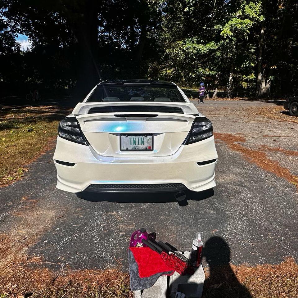 Gloss Metallic Chameleon Blue White Car Vinyl Wrap PET review Chameleon 09