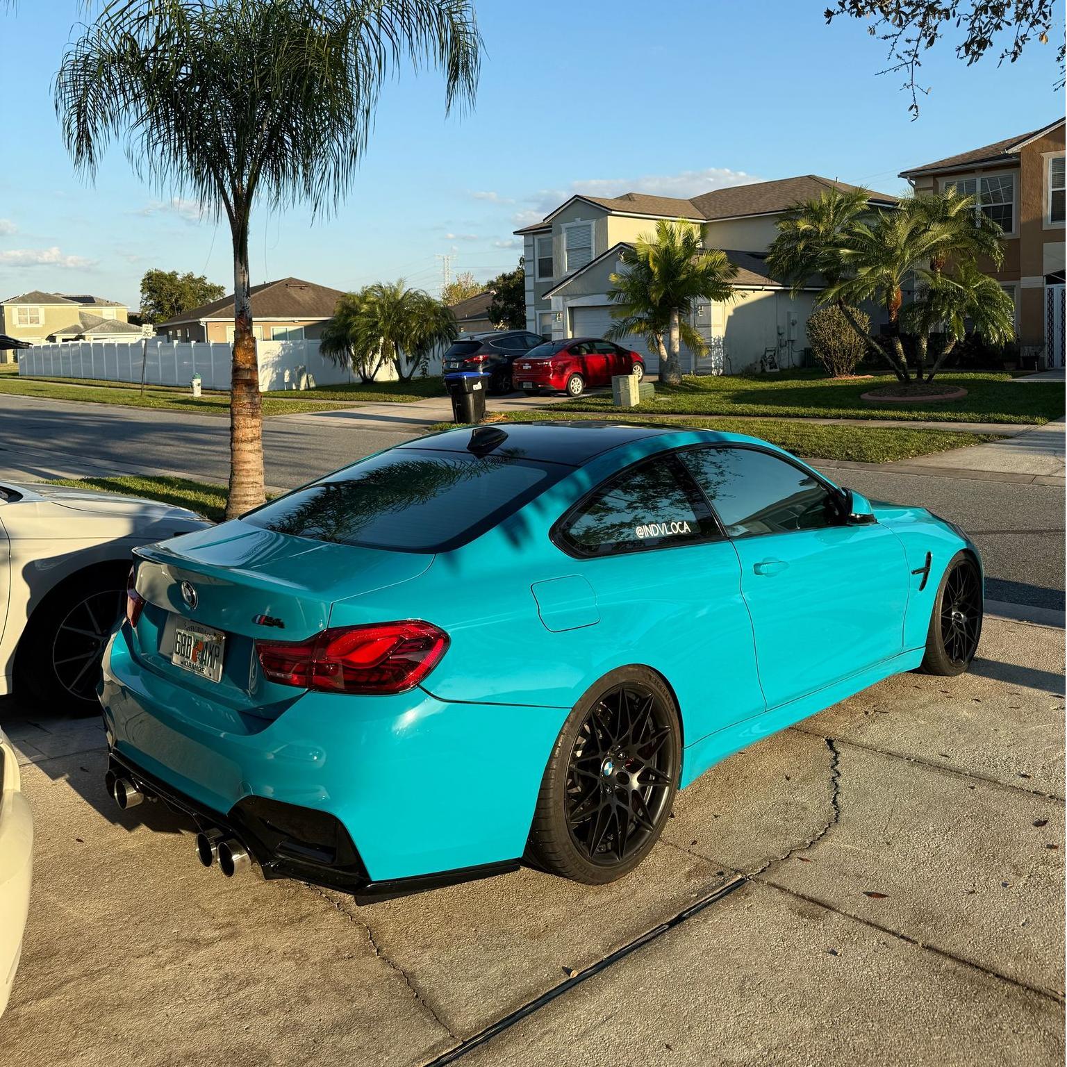 Gloss Miami Blue Car Vinyl Wrap Porsche PET review Miami 02