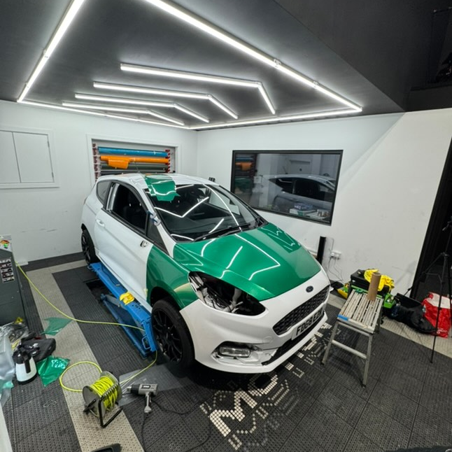 Best Gloss Metallic Isle Of Man Green Car Vinyl Wrap review Lydia Snellgrove 01